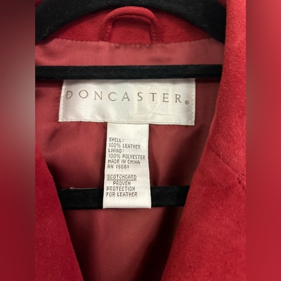 Doncaster 100% Leather blazer - Picture 3 of 8